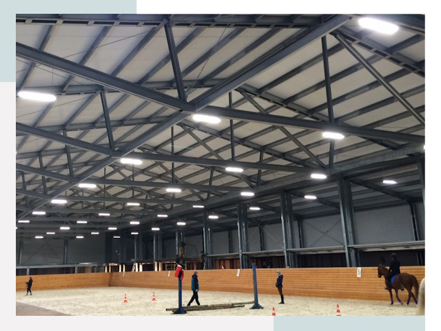 Строительство конных манежей от 613 руб в Ханты-Мансийск