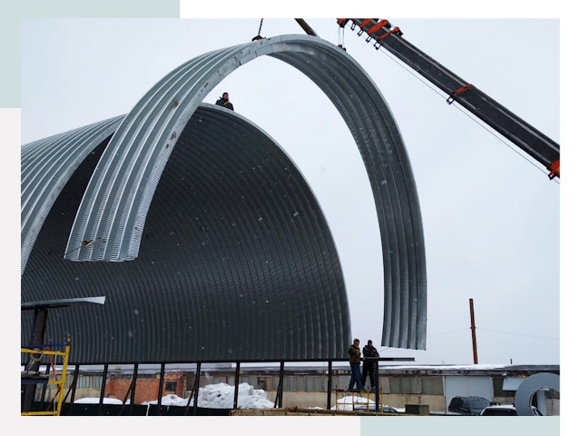 Полукруглые ангары в Ханты-Мансийске